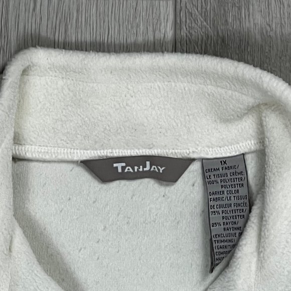 Tanjay Flowers Women's 1X Quarter Zip Fleece Sweater - Picture 3 of 9